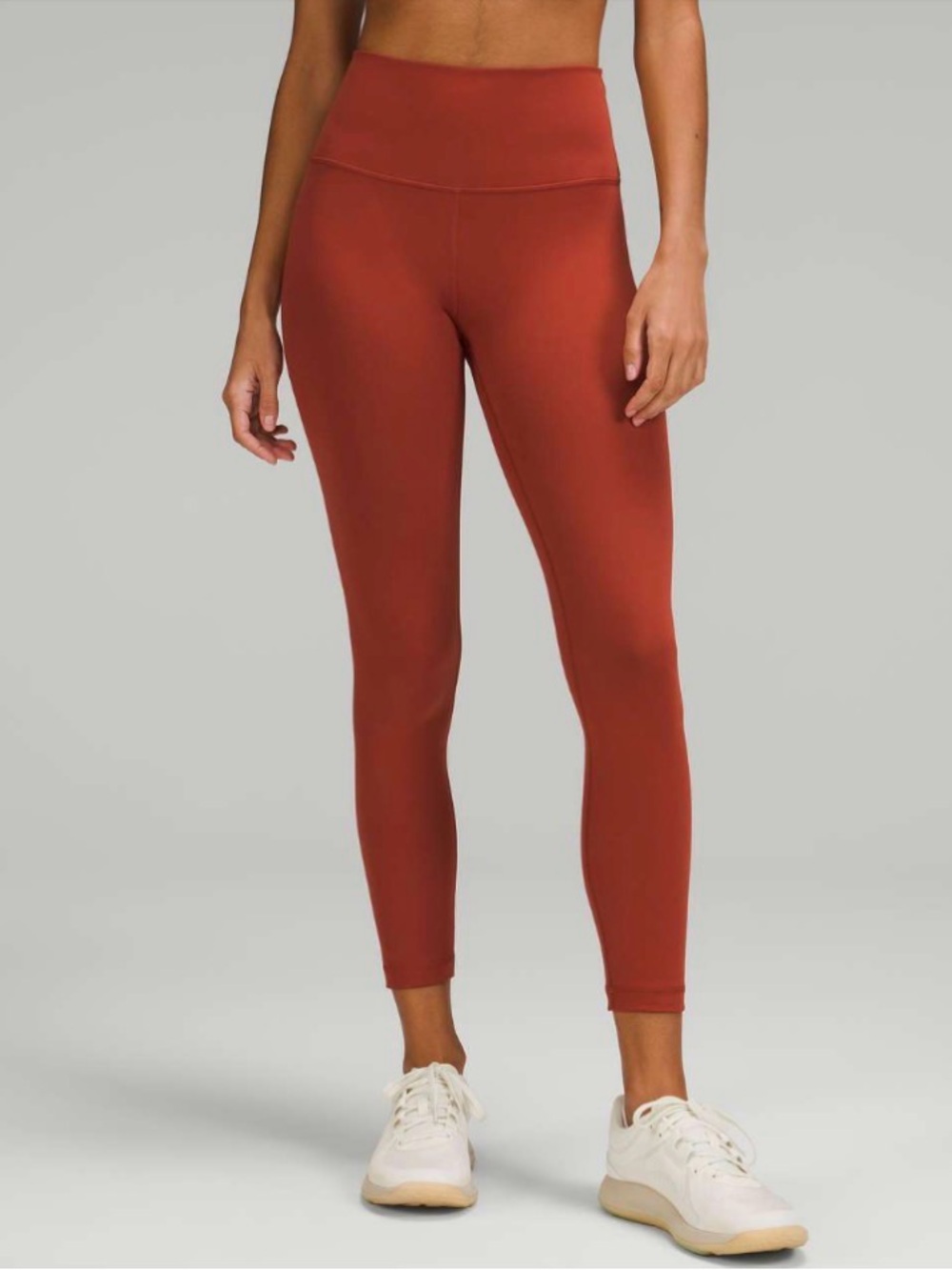 Lululemon Wunder Train High-Rise Tight 25"
Cayenne Size 6